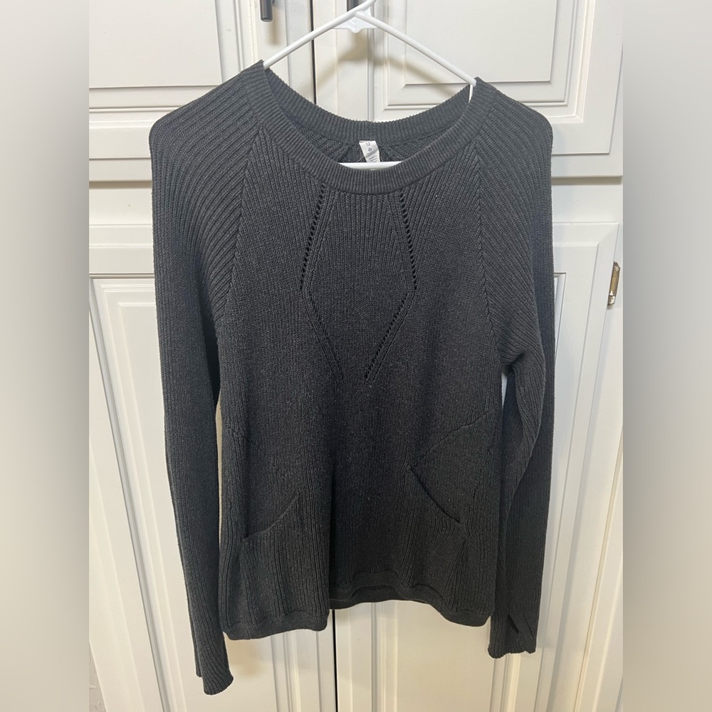 Lululemon heather charcoal grey sweater top pullover 12
